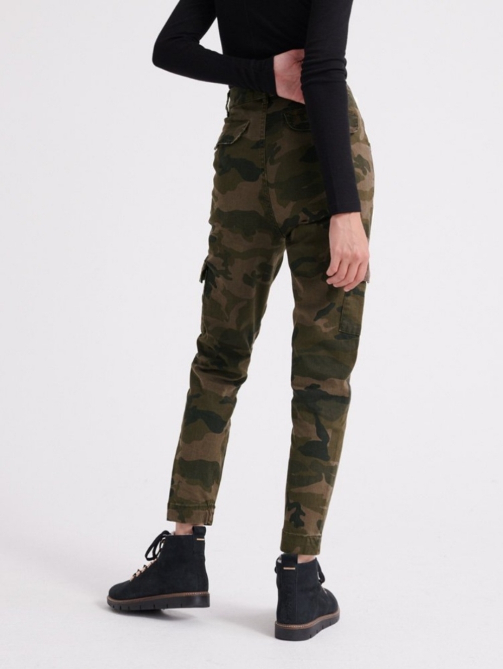 90's Cargo Pants Brown and Olive Camo Cargo Pants - Picture 3 of 8